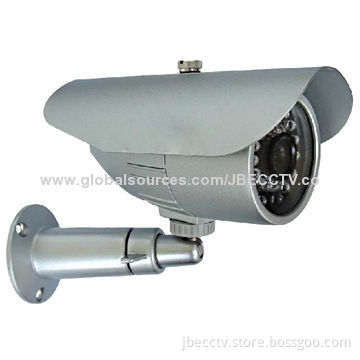 Weather-resistant IR Camera with Automatic White Balance and 1/3-inch Sony CCD Sensor